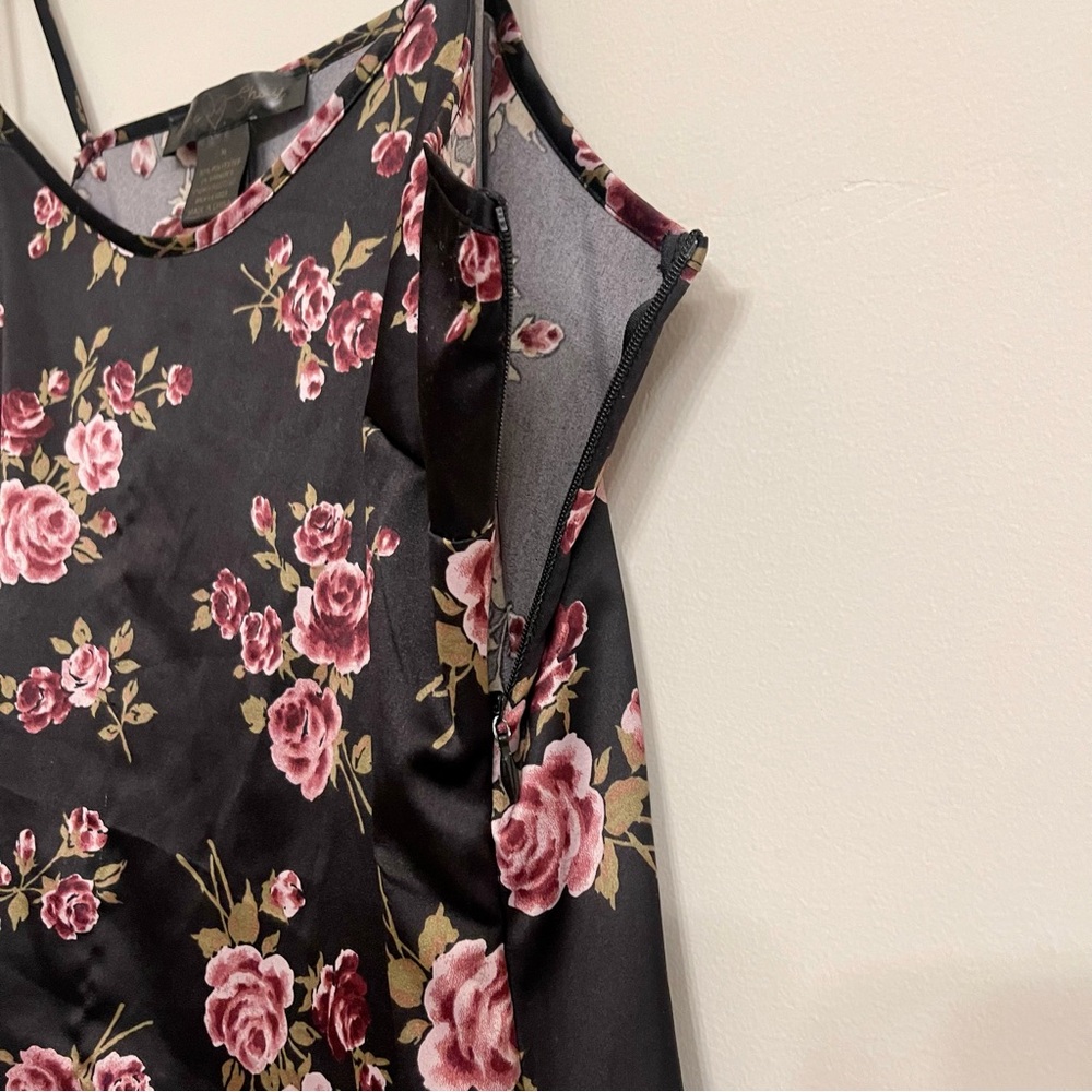Coco and Shay Floral Slip Dress - Picture 5 of 7